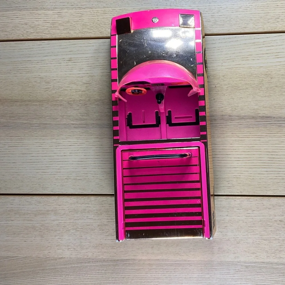 LOL Surprise Car-Pool Coupe Pink Rose Gold Speedmatic Convertible Pool Car